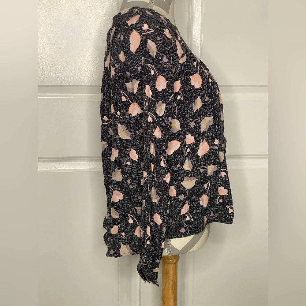 Loft XSP Floral Boouse - Picture 5 of 7